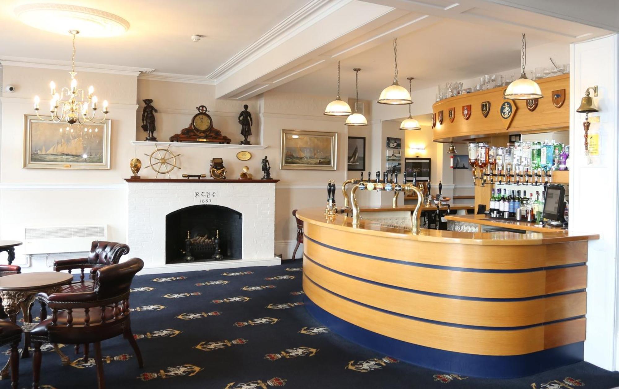 Hotel Royal Temple Yacht Club à Ramsgate Extérieur photo