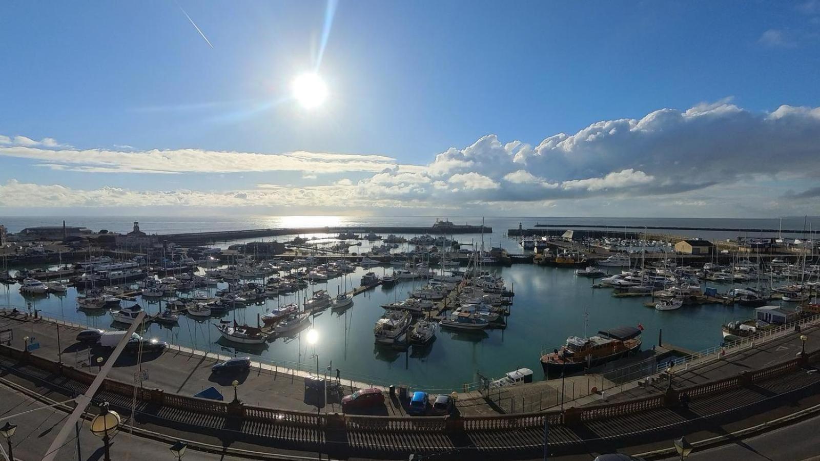 Hotel Royal Temple Yacht Club à Ramsgate Extérieur photo