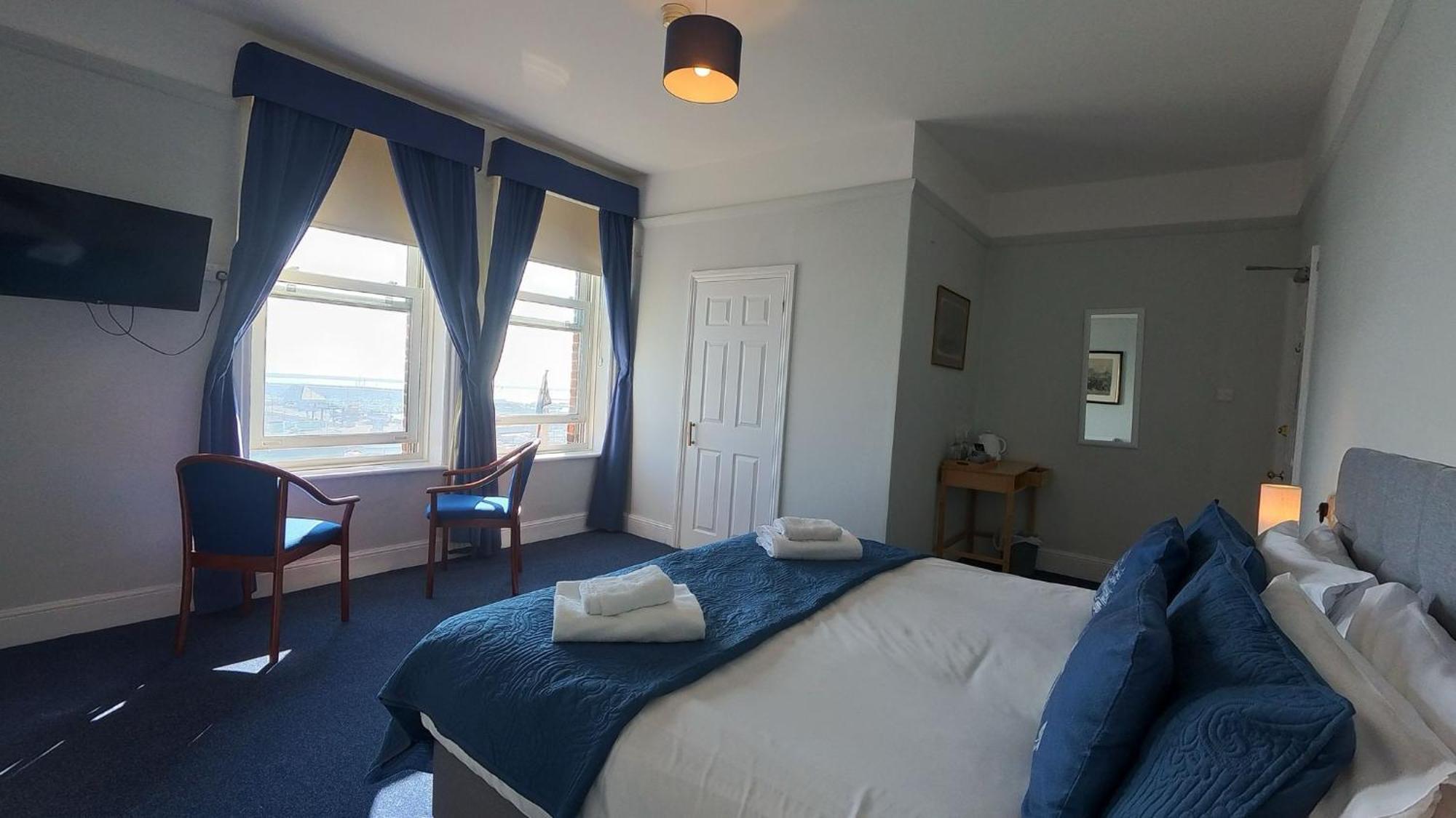 Hotel Royal Temple Yacht Club à Ramsgate Extérieur photo