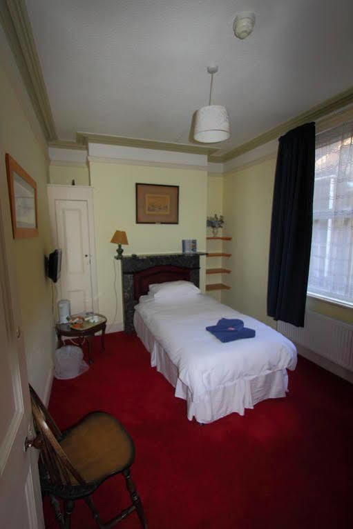 Hotel Royal Temple Yacht Club à Ramsgate Extérieur photo