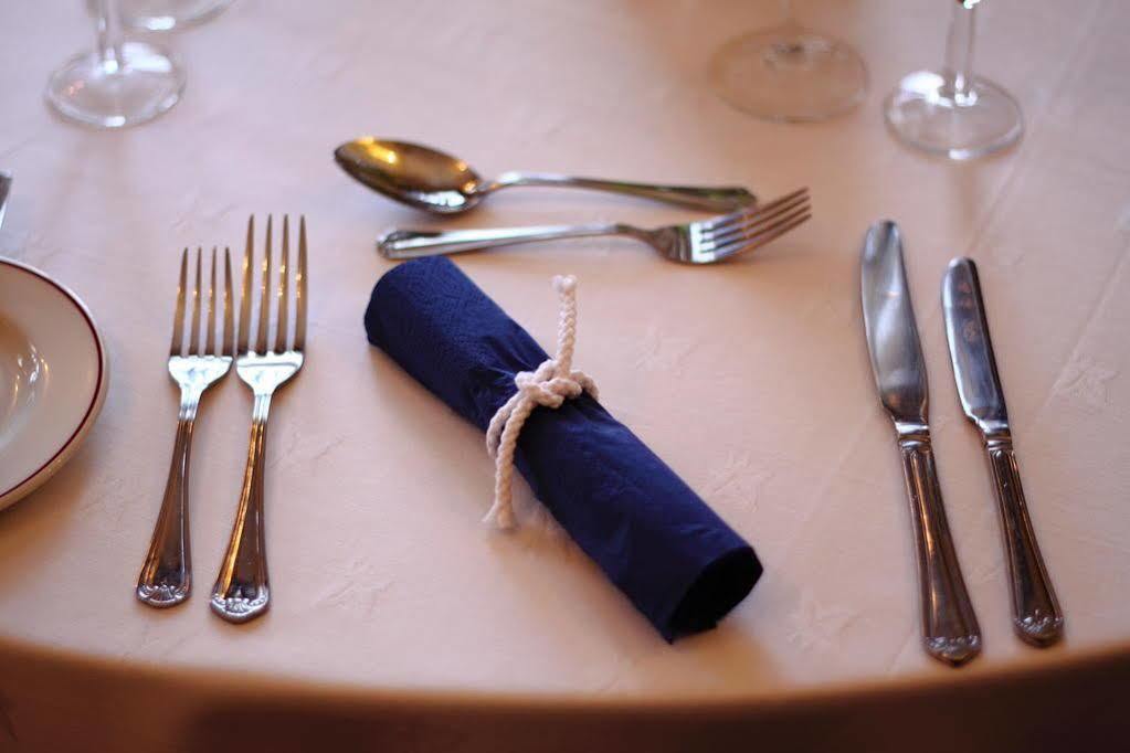 Hotel Royal Temple Yacht Club à Ramsgate Extérieur photo